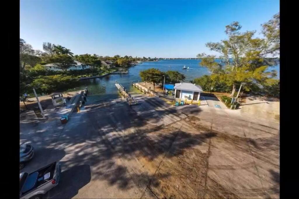 Paradise By The River-Hottub/Pool-Near Beaches Брадентън Екстериор снимка